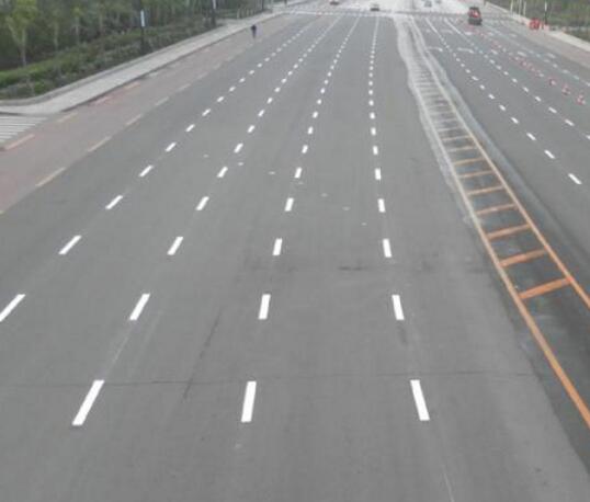 【重點(diǎn)知識】安康道路標(biāo)線涂料廠家生產(chǎn)的有啥特點(diǎn)？